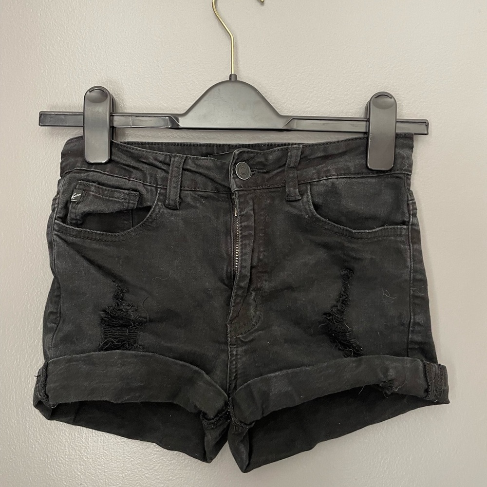 KanCan Black Distressed Cuffed Denim Jean Shorts Women’s Size 25 [KC6036BK]